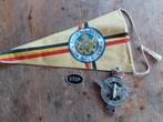 3 x oude automobilia badge,vaantje,stop sign, Ophalen of Verzenden