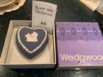 Wedgwood jasperware Portland Blue Heart Shaped Trinket Box, Ophalen of Verzenden
