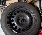 winterbanden 215/60R17 op stalen velg 4x108 Citroën/Peugeot, Auto-onderdelen, Banden en Velgen, Ophalen, Banden en Velgen, 17 inch