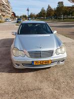 Mercedes-Benz C-Klasse 2.2 CDI C200 Sedan 2006 Grijs, Auto's, Mercedes-Benz, 150 €/maand, Achterwielaandrijving, 4 cilinders, Origineel Nederlands