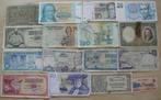 (45) . verzameling van 16 stuks verschillende bankbiljetten, Ophalen of Verzenden, Buitenland, Bankbiljetten
