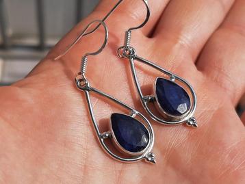 Vanoli - 925 zilveren design oorbellen met ruwe saffier