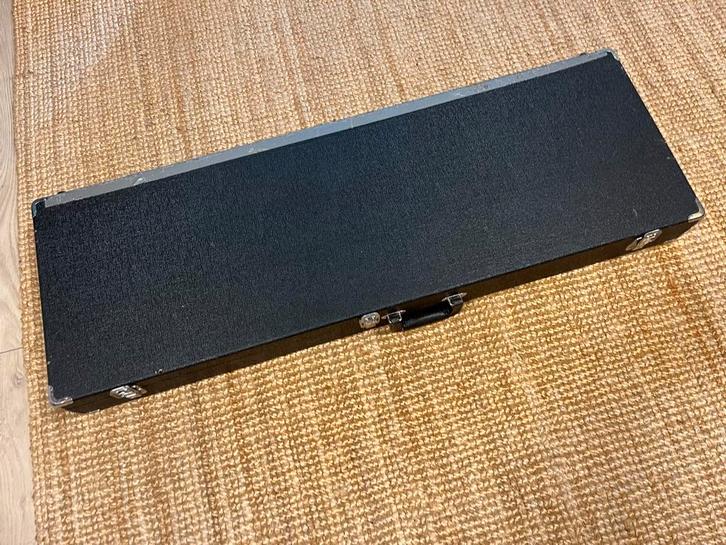 Rechthoekige gitaarkoffer voor Strat, Tele, e.a. modellen, Muziek en Instrumenten, Behuizingen en Koffers, Gebruikt, Elektrische gitaar