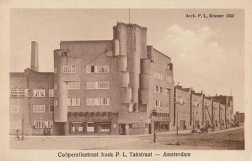 Amsterdam, Coöperatiestraat hoek P. L. Takstraat beschikbaar voor biedingen