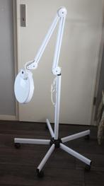 LED Loeplamp met rolstatief - Wit-zo goed als nieuw, Hobby en Vrije tijd, Vergrootglazen, Loepen en Loeplampen, Ophalen of Verzenden