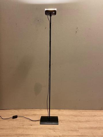 OPRUIMING  Post-modern jaren 80 design vloerlamp Luci Italia beschikbaar voor biedingen