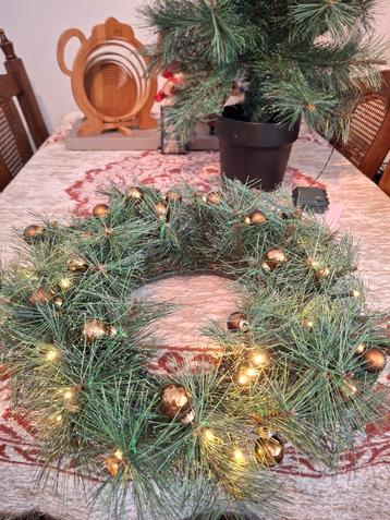 Mooie kerstkrans beschikbaar voor biedingen