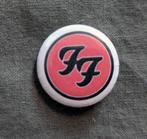 Foo Fighters Band button – 25mm button / speld / pin, Verzamelen, Speldjes, Pins en Buttons, Verzenden, Nieuw, Overige onderwerpen