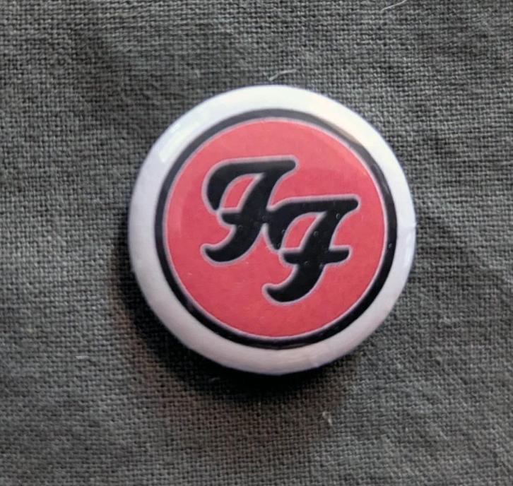 Foo Fighters Band button – 25mm button / speld / pin, Verzamelen, Speldjes, Pins en Buttons, Nieuw, Button, Overige onderwerpen
