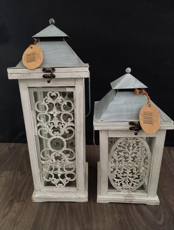 2 mooie houten lataarns  beschikbaar voor biedingen