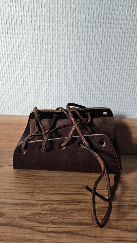 Polsband, Hobby en Vrije tijd, Kostuums, Theaterbenodigdheden en LARP, Ophalen of Verzenden