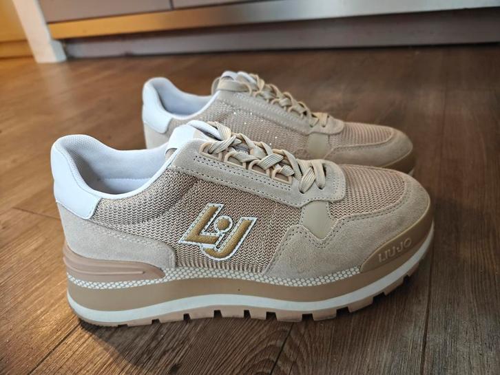 Liu-Jo Sneakers - zgan! Beige maat 38, Kleding | Dames, Schoenen, Zo goed als nieuw, Sneakers of Gympen, Beige, Ophalen