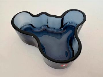 Iittala Fins Design Savoy Schaal Blueberry  10 x 10 cm beschikbaar voor biedingen
