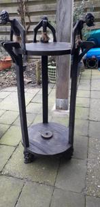 Afrikaanse bijzettafel plantentafel met figuren, Ophalen