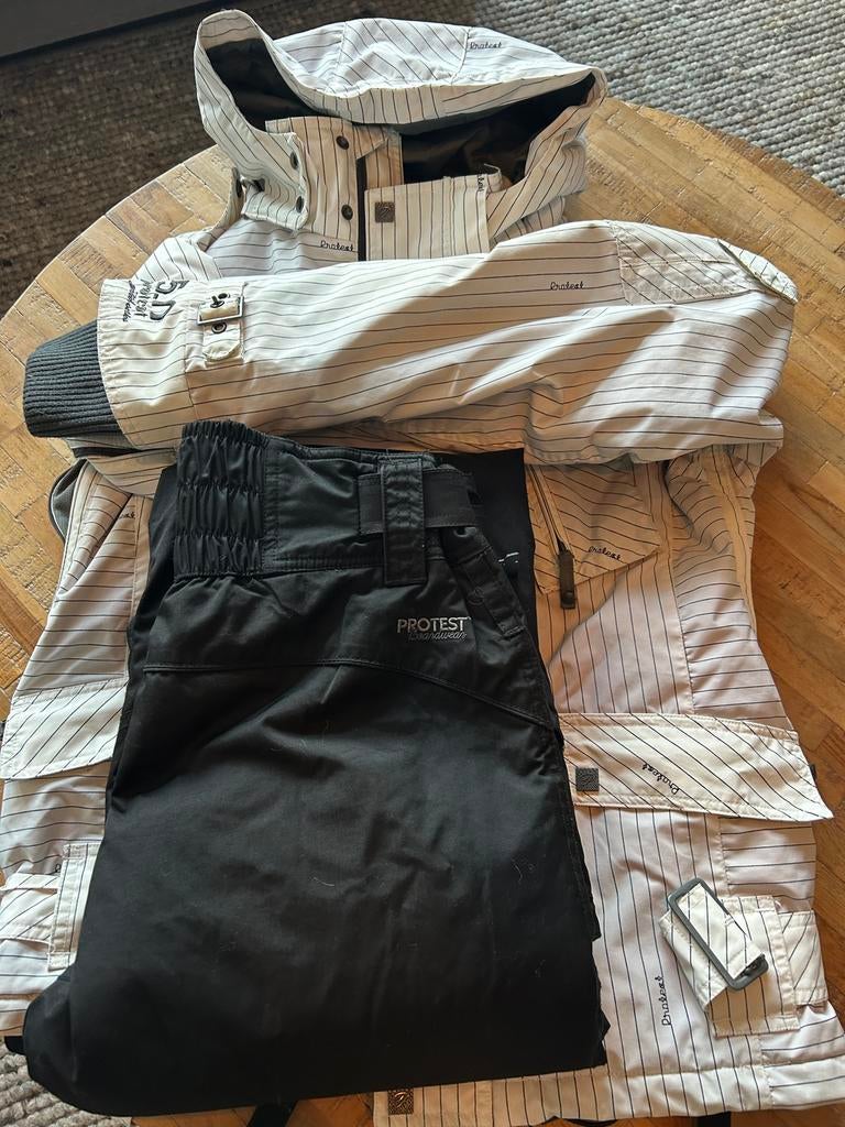 Protest skibroek zgan, Ophalen, Zo goed als nieuw, Maat 38/40 (M), Broek