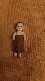 Ari popje rubber/vilt (poppenhuis) vintage, Ophalen of Verzenden, Gebruikt, Poppenhuis