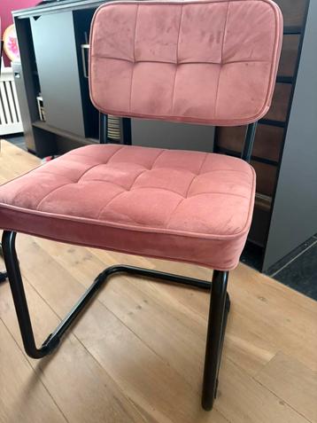 Velvel eetkamerstoelen roze buisframe 3 stuks beschikbaar voor biedingen