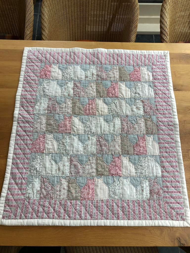 Handgemaakte Quilt, poezen, 88 cm.hoog, 79cm. breed z.g.a.n., Ophalen of Verzenden, Zo goed als nieuw, Vierkant, 50 tot 100 cm
