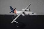 Fokker 50 schaalmodel 1/72 zgan Graphideco+Mok+Sjaal, Ophalen of Verzenden, Zo goed als nieuw, Schaalmodel