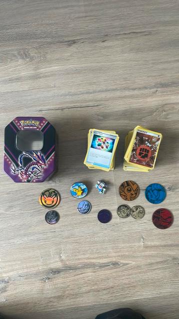 Pokemon bak met energies en trainers! beschikbaar voor biedingen