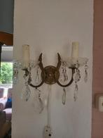 Mooie antieke wandlamp koper met kristallen pegels, Antiek en Kunst, Antiek | Lampen, Ophalen of Verzenden