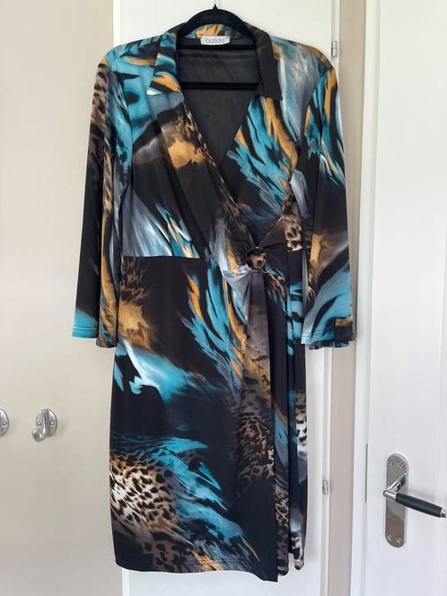 Batida prachtige overslag jurk van travelstof maat 42, Kleding | Dames, Jurken, Zo goed als nieuw, Maat 42/44 (L), Zwart, Knielengte