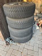 Set van 4 Skoda Karoc winterbanden 215/60R16HXL Gislaved, Ophalen, Zo goed als nieuw