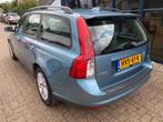 Volvo V50 2.4i Kinetic 170PK Youngtimer, Auto's, Voorwielaandrijving, Stof, Gebruikt, Zwart