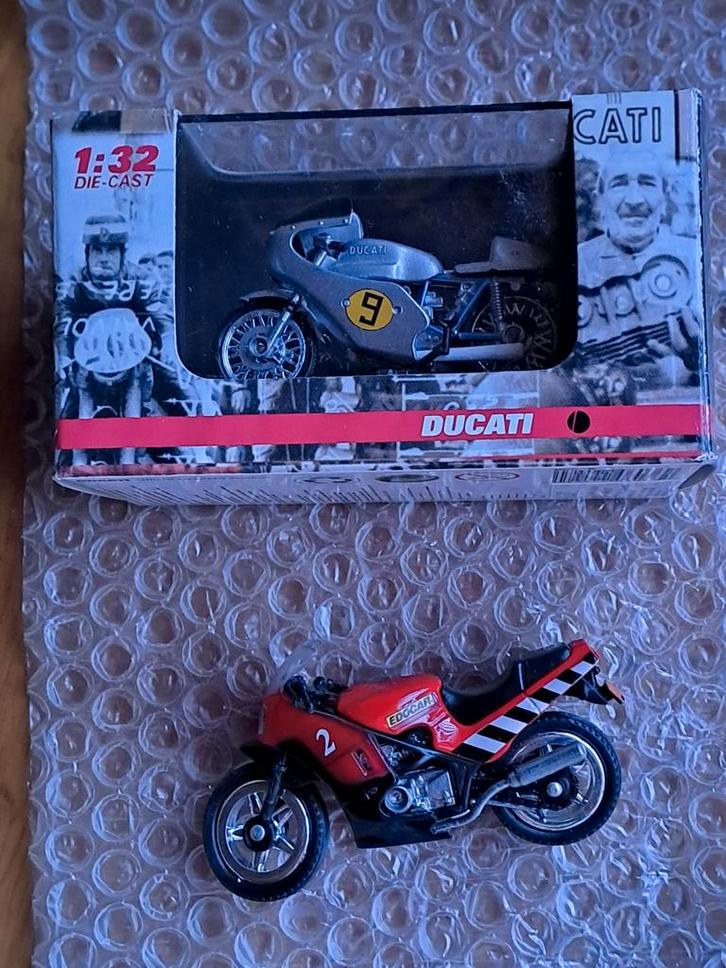 Motor Modellen - Edocar en Ducati NewRay in originele doos, Hobby en Vrije tijd, Modelauto's | 1:18, Gebruikt, Motor, Overige merken