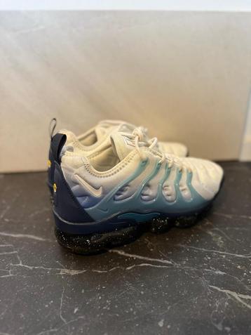 Nike vapormax plus limited edition beschikbaar voor biedingen