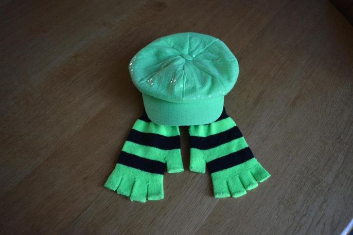 Carnaval pet en handschoenen groen, Kleding | Dames, Carnavalskleding en Feestkleding, Zo goed als nieuw, Accessoires, Ophalen of Verzenden