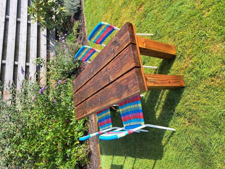 Douglas kindertafel met 4 ikea stoeltjes!, Tuin en Terras, Picknicktafels, Zo goed als nieuw, Rechthoekig, Hout, Ophalen