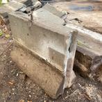GRATIS - opsluitbanden beton 15 stuks -, Ophalen, Gebruikt, Blok, 25 cm of meer