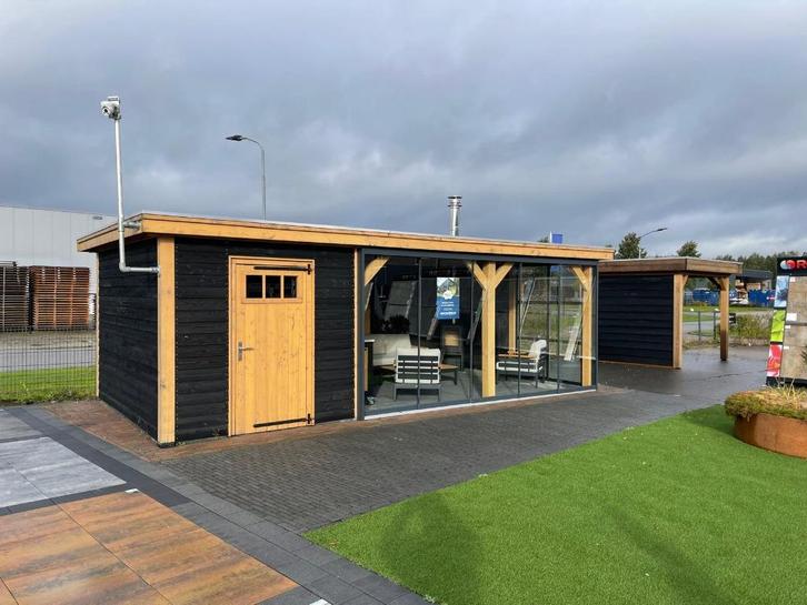 DEMO-Model Douglas Buitenverblijf 7750x4150 mm met glaswand, Tuin en Terras, Tuinhuizen, Zo goed als nieuw, Tuinhuis, Hout, 500 cm of meer