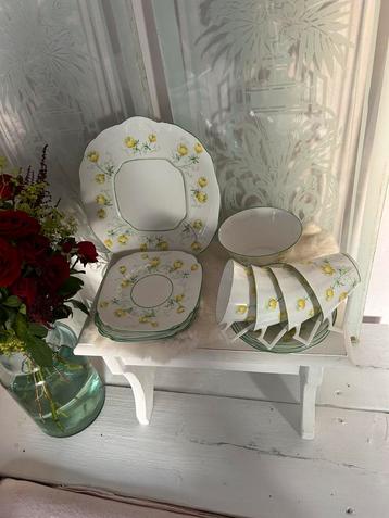 New Buttercup Salisbury 4 pers antiek porselein beschikbaar voor biedingen