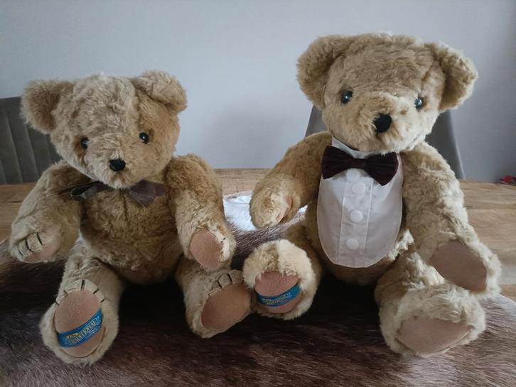 Twee beren uit The Traditional Bear Collection, Verzamelen, Beren en Cherished Teddies, Gebruikt, Stoffen beer, Overige merken