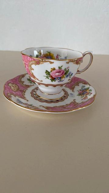 Royal Albert Lady Carlyle Kop en Schotel beschikbaar voor biedingen