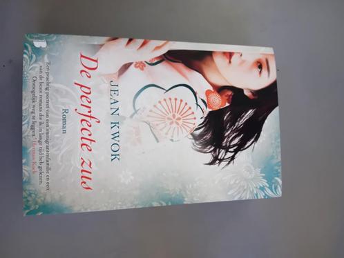 De perfecte zus - Jean Kwok, Boeken, Romans, Zo goed als nieuw, Nederland, Ophalen of Verzenden
