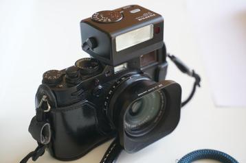 FUJI  flitser EF-X20 beschikbaar voor biedingen