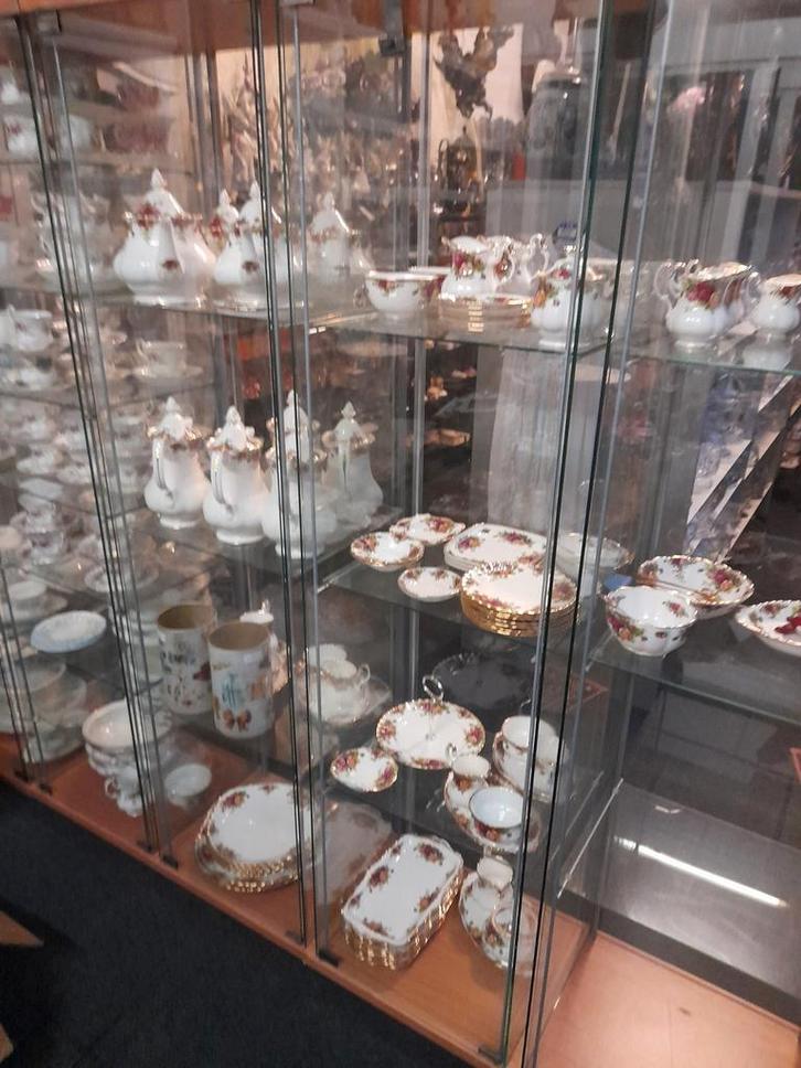 Bij ons veel royal albert old country rose alles los te koop, Antiek en Kunst, Antiek | Servies los, Ophalen of Verzenden