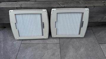 2 x Onderkader met hor/verduistering voor 40 x 40 dakluik beschikbaar voor biedingen