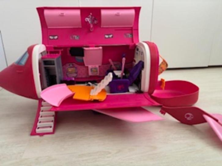 Te koop Barbie vliegtuig, Kinderen en Baby's, Speelgoed | Poppen, Zo goed als nieuw, Barbie, Ophalen