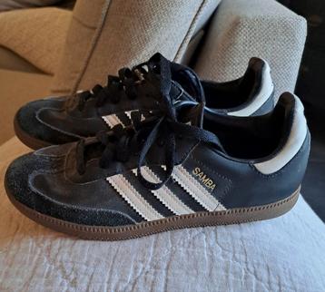 Adidas Samba 36 beschikbaar voor biedingen