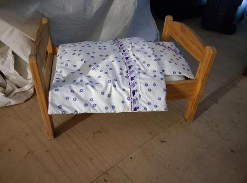 Poppen bed Ikea, Kinderen en Baby's, Speelgoed | Overig, Zo goed als nieuw, Meisje, Ophalen of Verzenden
