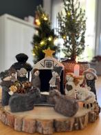Prachtige vilten kerststal uit Nepal, beige grijs tinten, Diversen, Kerst, Ophalen of Verzenden, Nieuw