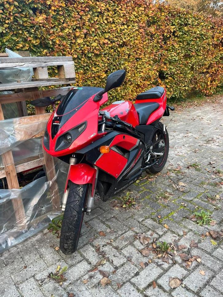 Rieju RS2 Matrix - Sportieve brommer!, Fietsen en Brommers, Brommers | Overige merken, Gebruikt, Maximaal 45 km/u, Ophalen