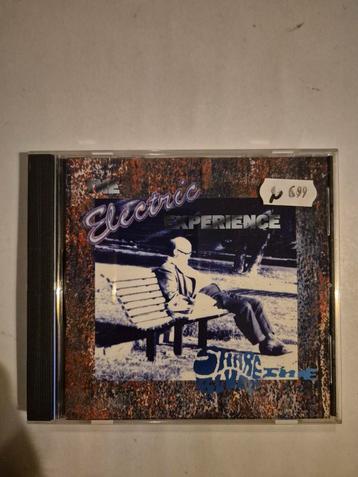 The Electric Experience - Share the blues. Cd. 1996

 beschikbaar voor biedingen