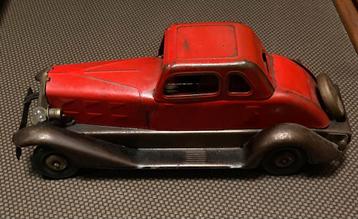 Zeldzame blikken USA Fire-chief sportauto beschikbaar voor biedingen