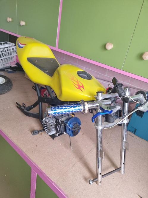 Minibike met big-bore blokje (tuned)., Fietsen en Brommers, Minibikes, Midibikes en Pitbikes, Zo goed als nieuw, Overige typen