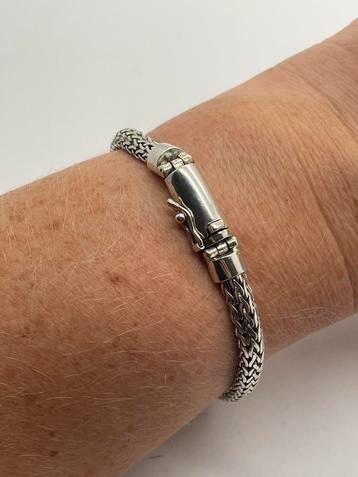 Z447 Prachtige zilveren armband chain beschikbaar voor biedingen